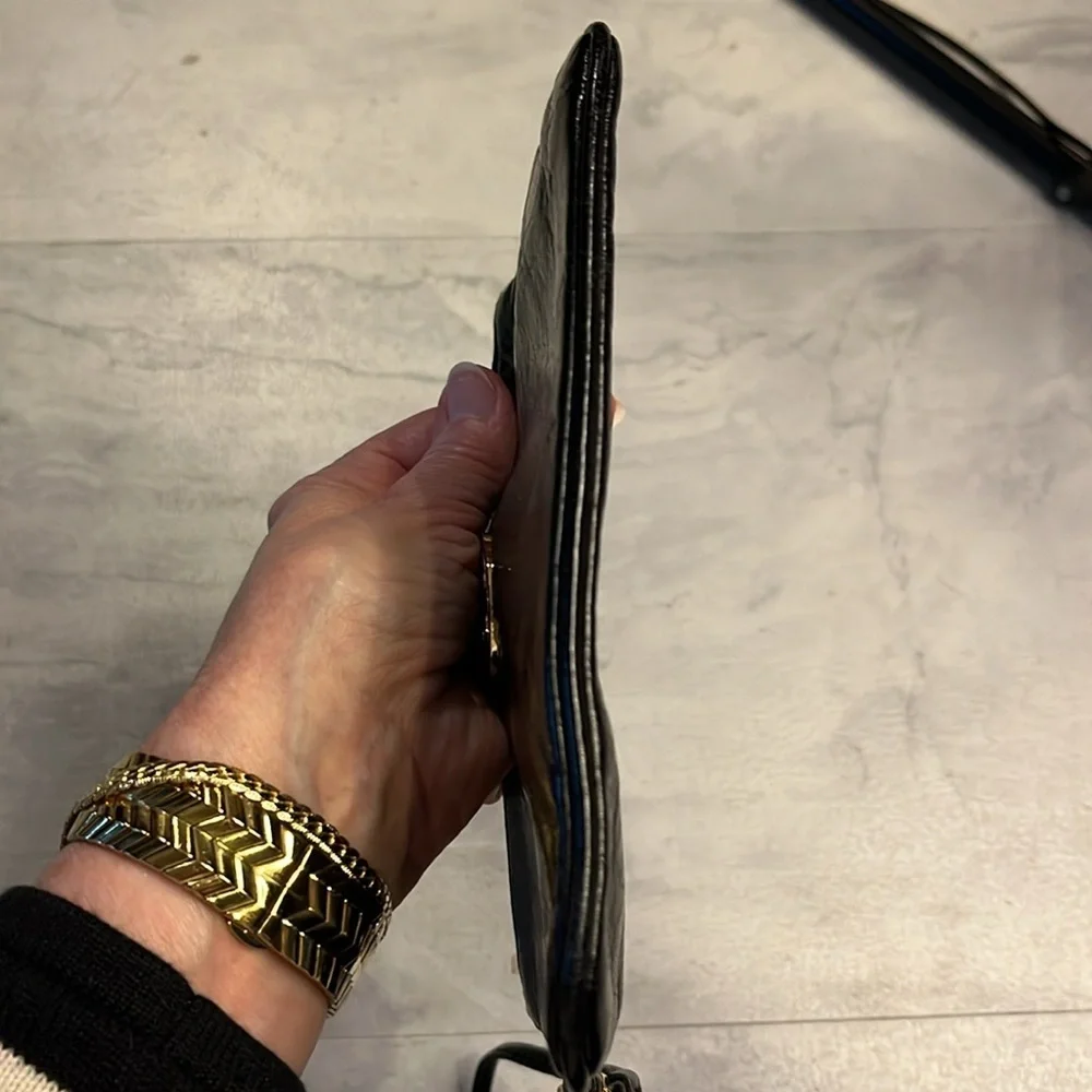 Tory Burch Wristlet wallet Black genuine crinkled leather  Gold tone accents EUC